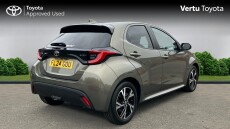 Toyota Yaris 1.5 Hybrid Design 5dr CVT Hybrid Hatchback